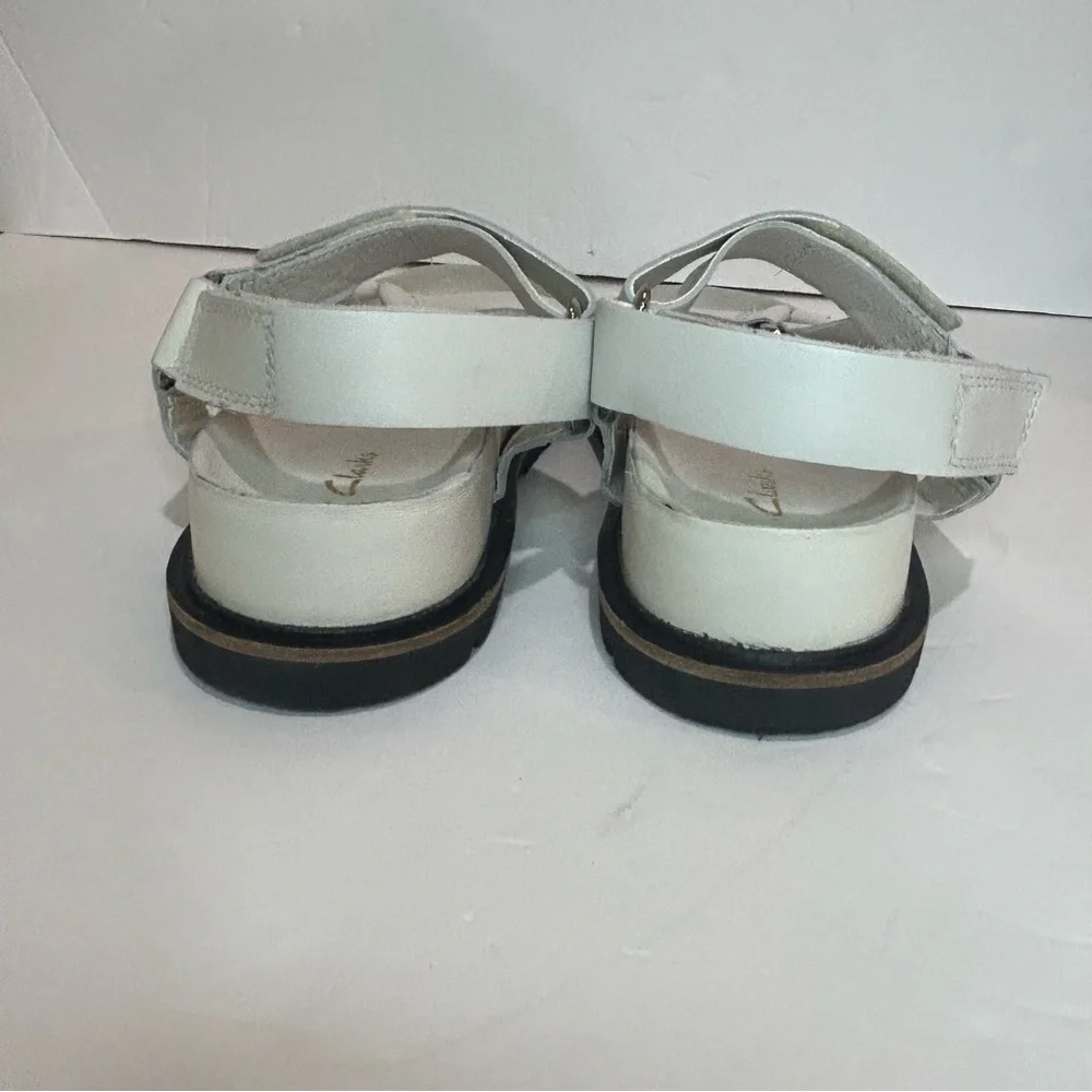 Clarks Womens Orianna Sporty White Leather Sandal - Picture 2 of 6
